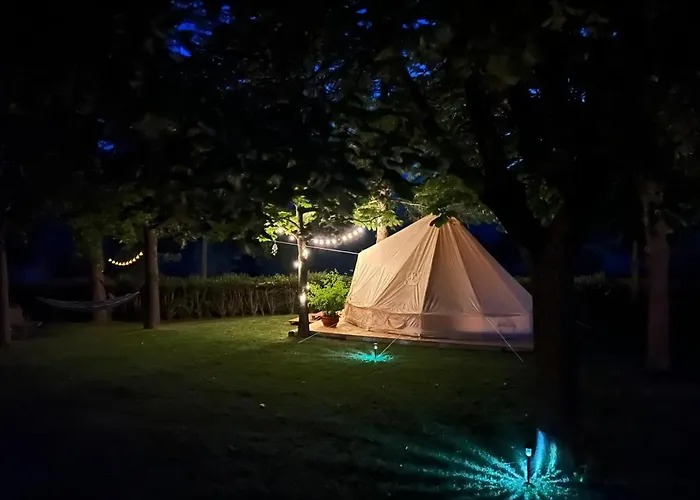 Glamping Marche Nascoste Tenda E Intero